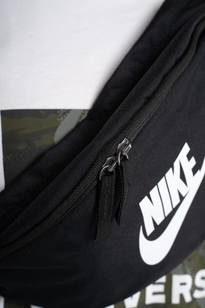 Сумка Nike Heritage Waistpack (3L) DB0490-010
