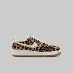Кроссовки Nike Women's Air Force 1 '07 IB7695-200 — изображение 3
