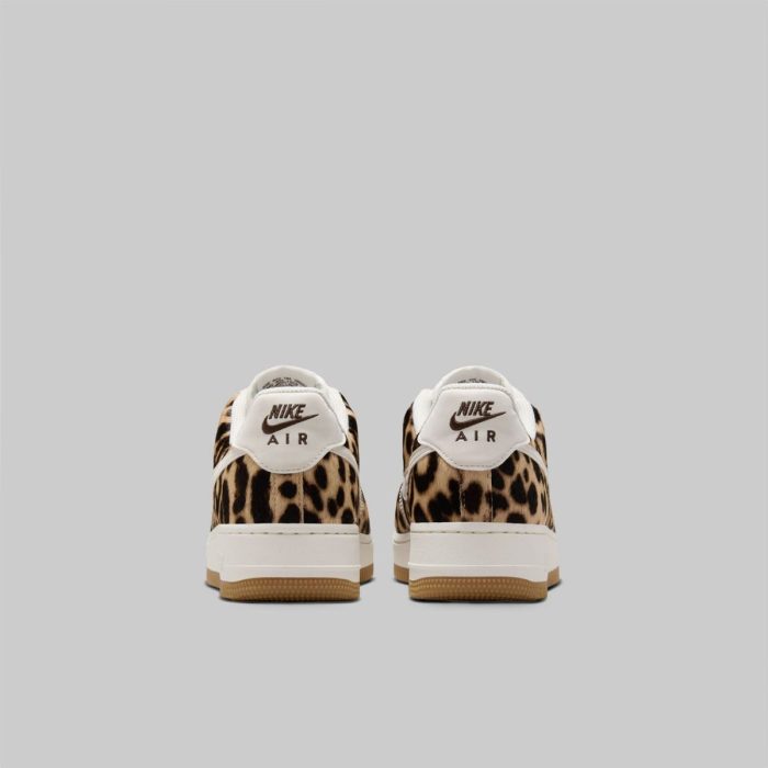 Кроссовки Nike Women's Air Force 1 '07 IB7695-200 — изображение 6