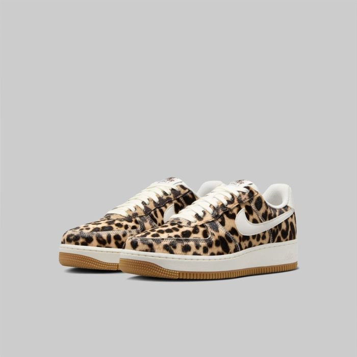 Кроссовки Nike Women's Air Force 1 '07 IB7695-200 — изображение 4